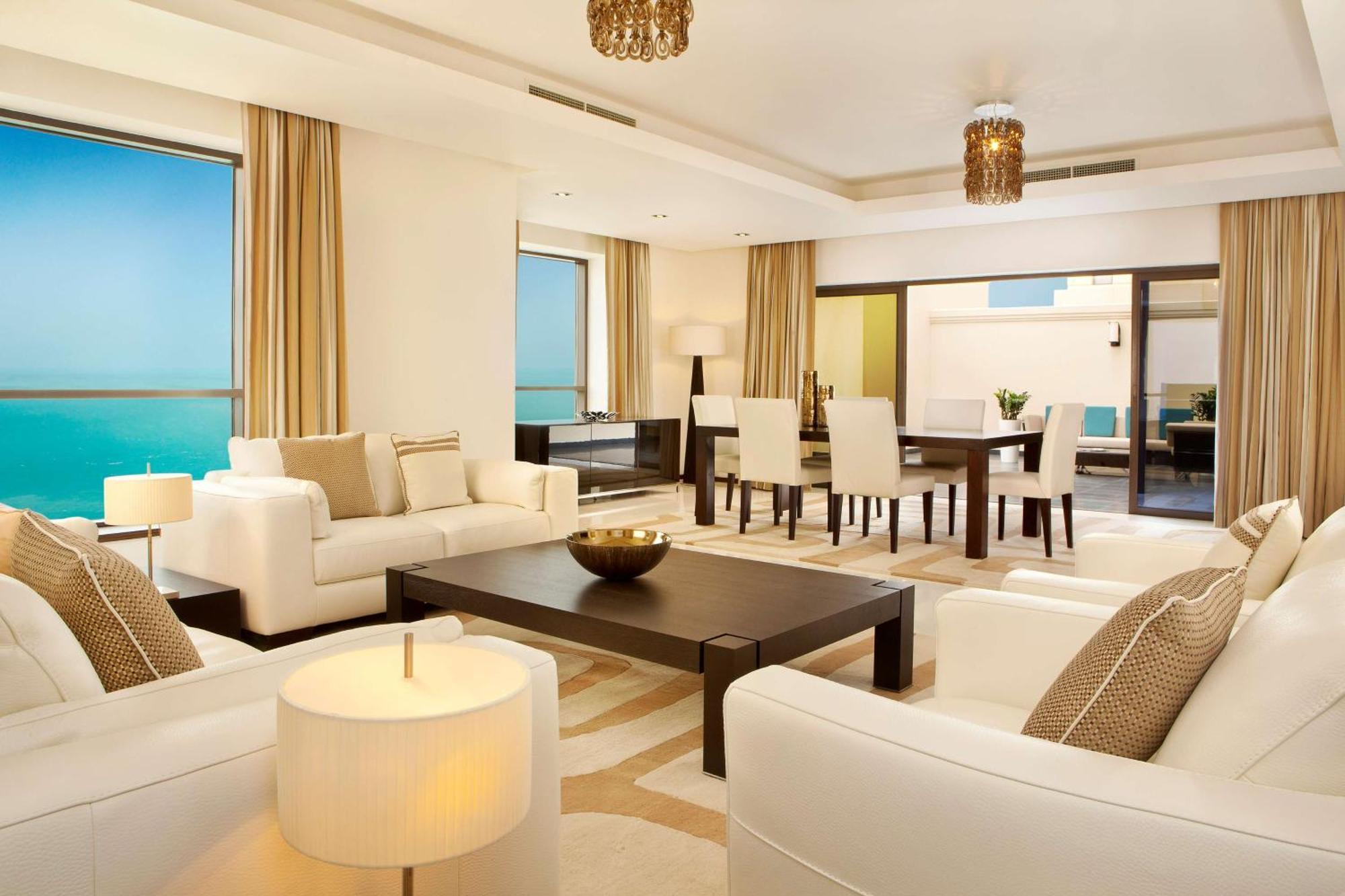 Hilton Dubai The Walk Hotel Exterior photo