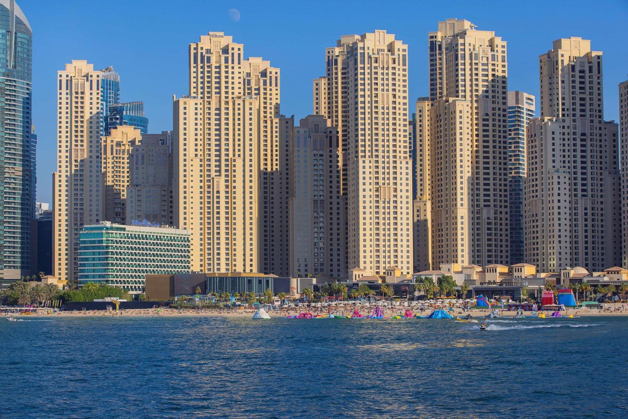 Hilton Dubai The Walk Hotel Exterior photo